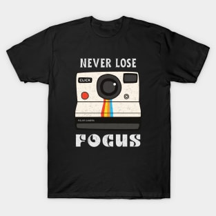 Photographer Never Lose Focus Vintage 70s Camera T-Shirt